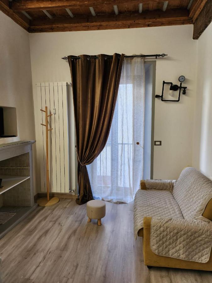 Mansarde & Suite Maison 1706 Lago Orta Borgomanero Exteriör bild