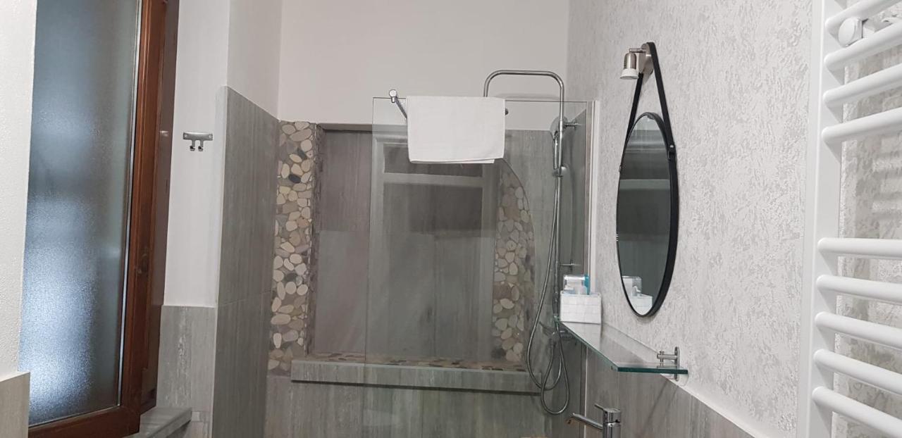 Mansarde & Suite Maison 1706 Lago Orta Borgomanero Exteriör bild