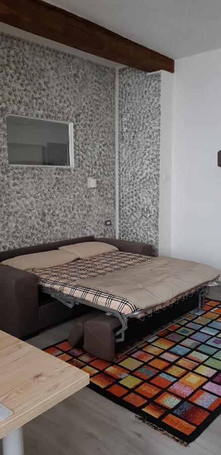 Mansarde & Suite Maison 1706 Lago Orta Borgomanero Exteriör bild