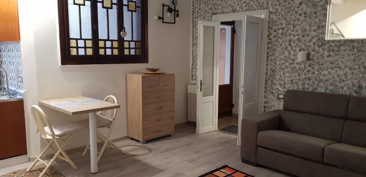 Mansarde & Suite Maison 1706 Lago Orta Borgomanero Exteriör bild